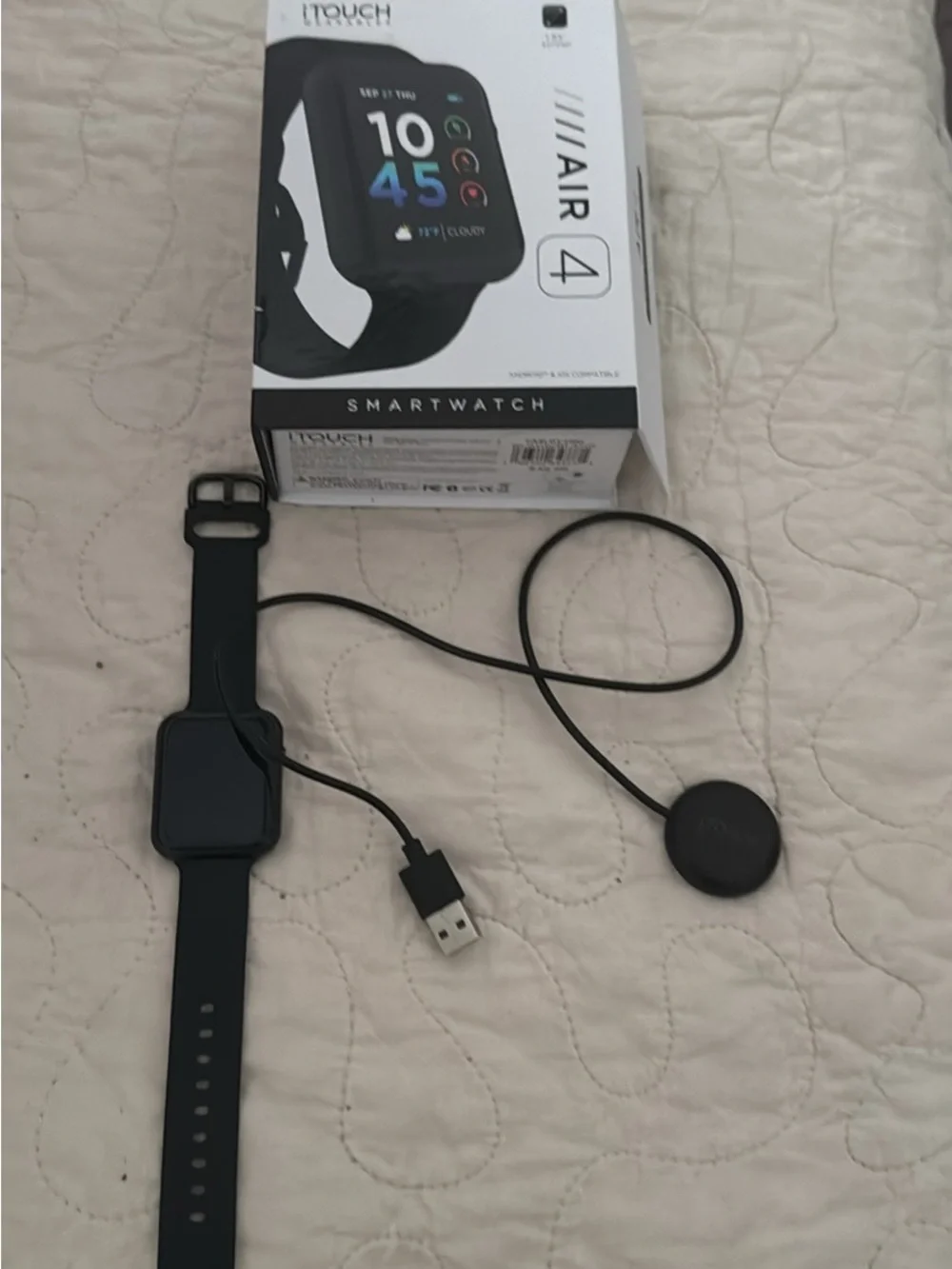 4 Smartwatch - Black - Health & Fitness